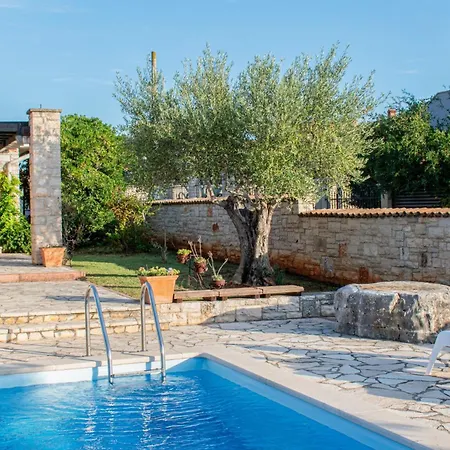 Lavanda And Colombo By Istrabook 别墅 *