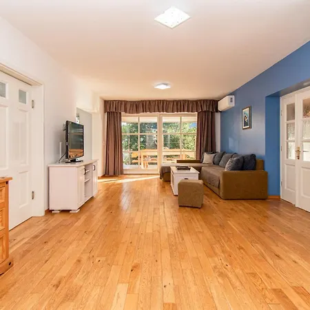 别墅 Lavanda And Colombo By Istrabook Gajana