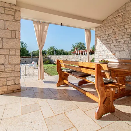 别墅 Lavanda And Colombo By Istrabook Gajana