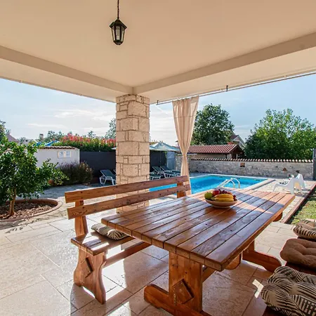 Lavanda And Colombo By Istrabook 别墅