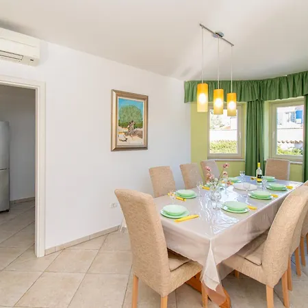 Lavanda And Colombo By Istrabook 别墅 Gajana