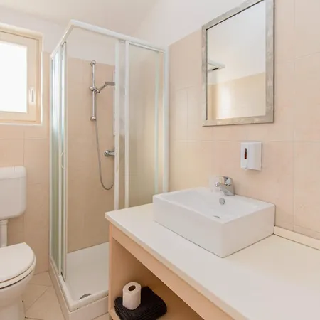 Lavanda And Colombo By Istrabook 别墅 *